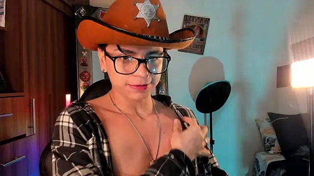 marckalexis online show from October 15, 2025, 11:05 pm