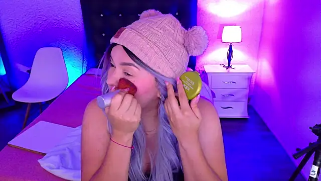 Cuckold lover69 online show from March 6, 2025, 3:24 am