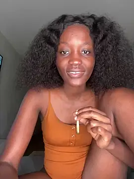 Fanclubbbbb online show from October 8, 2025, 5:49 am