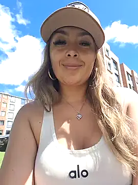 Snapshot of lauramcdowell1 chatting on January 23, 2025, 3:43 pm lauramcdowell1 online show from January 23, 2025, 3:43 pm