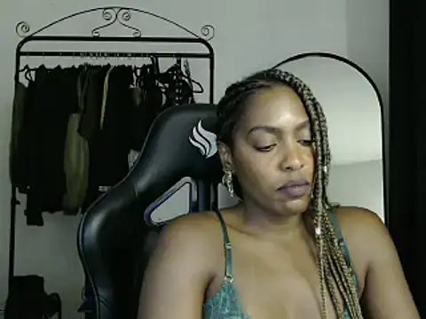 marisilva br online show from March 6, 2025, 10:26 pm