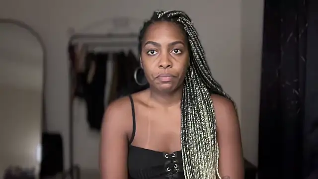 marisilva br online show from November 2, 2025, 11:18 pm