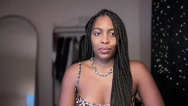 marisilva br online show from December 17, 2025, 4:51 am