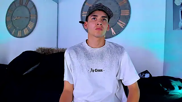 Mike 0233  online show from December 13, 2024, 6:31 am