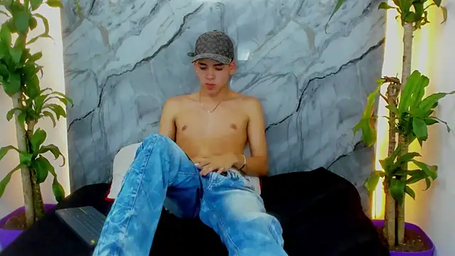 Mike 0233  online show from December 15, 2024, 1:11 pm