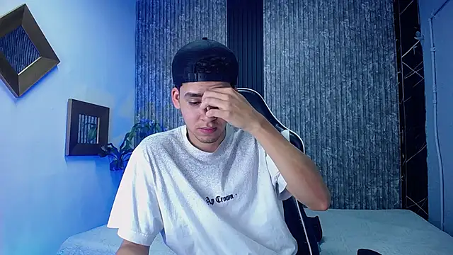 Mike 0233  online show from October 16, 2025, 4:46 am