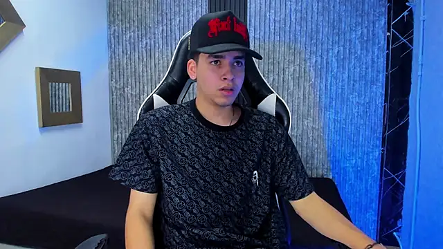 Mike 0233  online show from December 16, 2025, 4:28 am