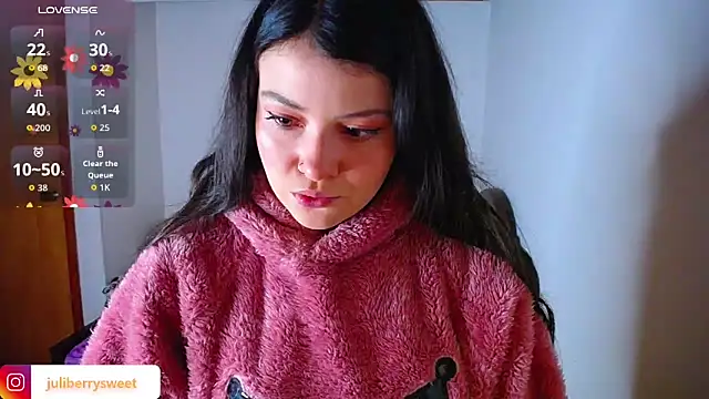 juli05star20 online show from October 12, 2025, 9:36 pm