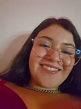 juli05star20 online show from March 8, 2026, 2:04 am