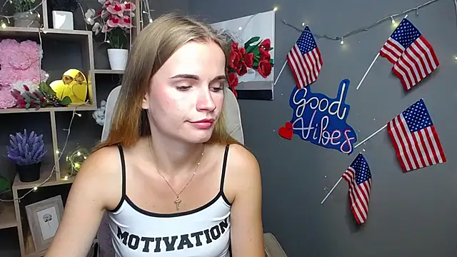 Snapshot of MargaritaKiss chatting on July 4, 2026, 6:08 am MargaritaKiss online show from July 4, 2026, 6:08 am
