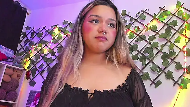 Snapshot of Pucaa_ chatting on February 27, 2025, 7:01 am Pucaa online show from February 27, 2025, 7:01 am