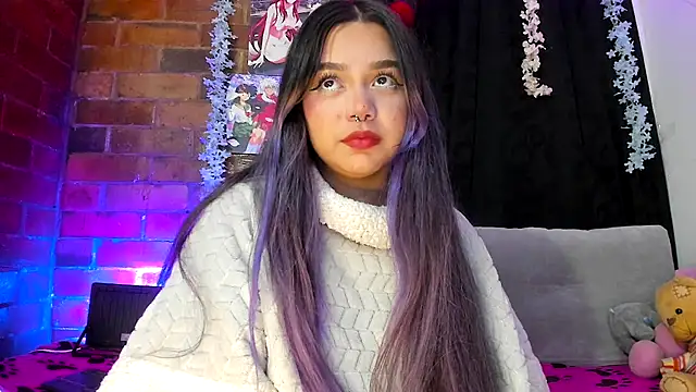 Snapshot of Pucaa_ chatting on October 3, 2025, 1:02 am Pucaa online show from October 3, 2025, 1:02 am