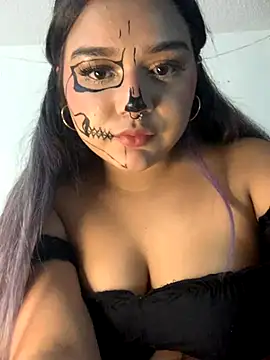 Snapshot of Pucaa_ chatting on October 11, 2025, 11:58 pm Pucaa online show from October 11, 2025, 11:58 pm