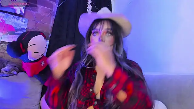 Snapshot of Pucaa_ chatting on October 23, 2025, 11:46 pm Pucaa online show from October 23, 2025, 11:46 pm