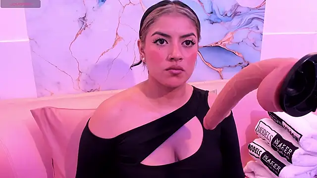 taylor cupper online show from September 18, 2025, 3:52 am