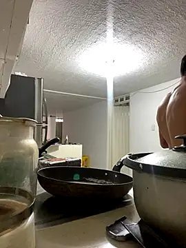 JuanBlade online show from October 9, 2025, 1:53 pm