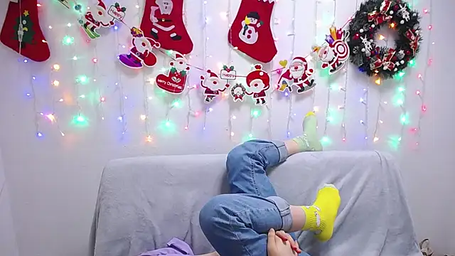 Snapshot of TinaRedly chatting on December 15, 2024, 3:56 am TinaRedly online show from December 15, 2024, 3:56 am