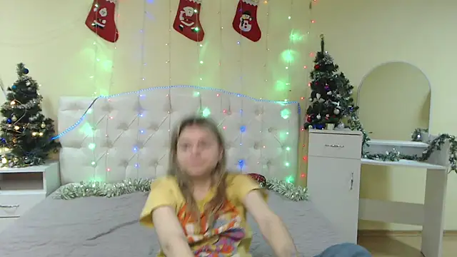 Snapshot of TinaRedly chatting on December 21, 2024, 1:21 pm TinaRedly online show from December 21, 2024, 1:21 pm
