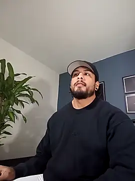 Snapshot of SilvaBranko chatting on October 9, 2025, 11:03 pm SilvaBranko online show from October 9, 2025, 11:03 pm