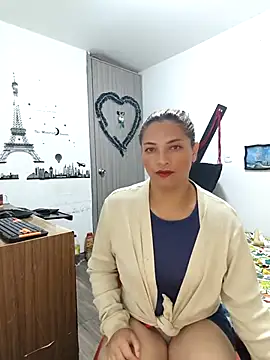 hotandfierylatinos2023 online show from March 13, 2025, 1:07 pm