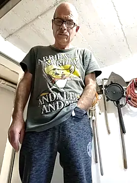 Snapshot of bottomhairy chatting on March 2, 2025, 3:16 pm bottomhairy online show from March 2, 2025, 3:16 pm