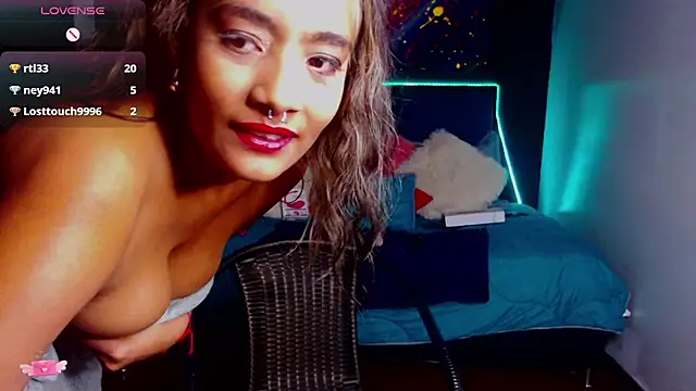 Snapshot of megan_collins96 chatting on December 24, 2024, 1:27 am megan collins96 online show from December 24, 2024, 1:27 am
