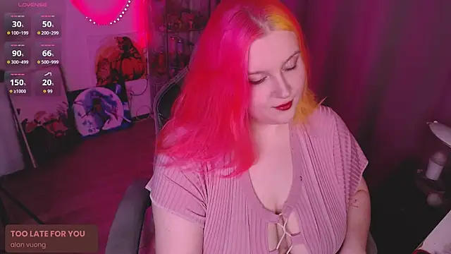 lissamuff online show from April 4, 2026, 4:04 pm