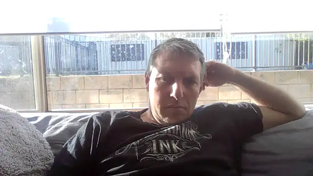 Snapshot of MrIsolated101 chatting on October 5, 2025, 11:02 pm MrIsolated101 online show from October 5, 2025, 11:02 pm