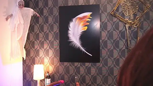 SharomRoss online show from October 31, 2025, 3:02 pm