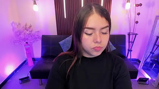 Snapshot of ArianaBaker chatting on January 18, 2026, 5:06 pm ArianaBaker online show from January 18, 2026, 5:06 pm