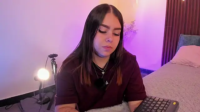 Snapshot of ArianaBaker chatting on February 13, 2026, 4:36 pm ArianaBaker online show from February 13, 2026, 4:36 pm