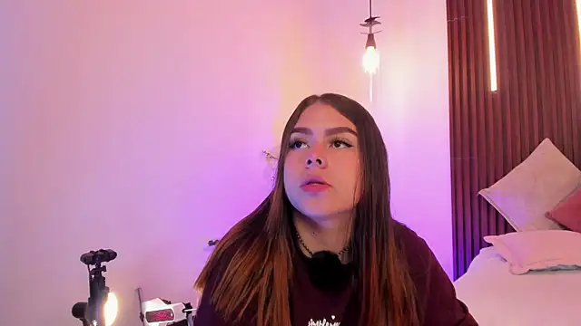 Snapshot of ArianaBaker chatting on February 17, 2026, 1:40 pm ArianaBaker online show from February 17, 2026, 1:40 pm