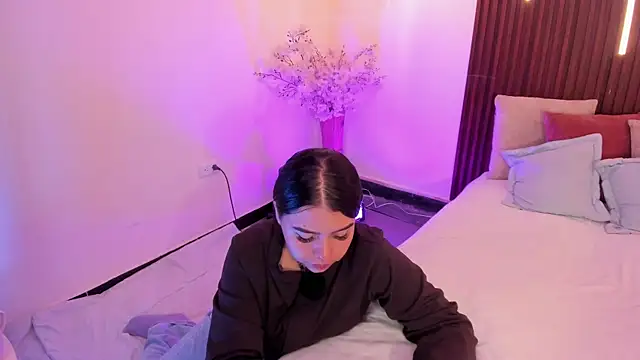 Snapshot of ArianaBaker chatting on February 24, 2026, 1:53 pm ArianaBaker online show from February 24, 2026, 1:53 pm