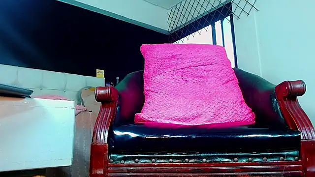 bellatrixx 69 online show from January 14, 2026, 11:27 am