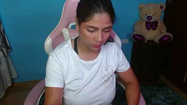 Candela-Smith online show from February 26, 2026, 10:09 pm