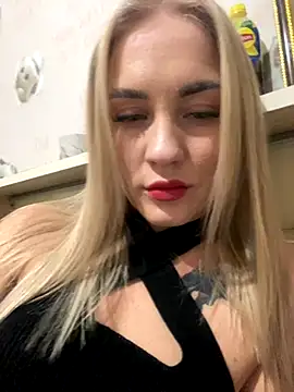 Snapshot of DreamGirl-777 chatting on November 23, 2025, 12:38 pm DreamGirl-777 online show from November 23, 2025, 12:38 pm