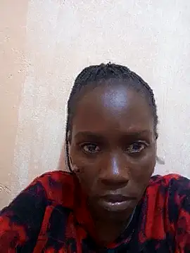 Snapshot of Swirly_blac chatting on September 18, 2025, 1:46 pm Swirly blac online show from September 18, 2025, 1:46 pm