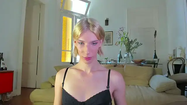 AliceSnowCatt online show from December 4, 2025, 4:59 pm