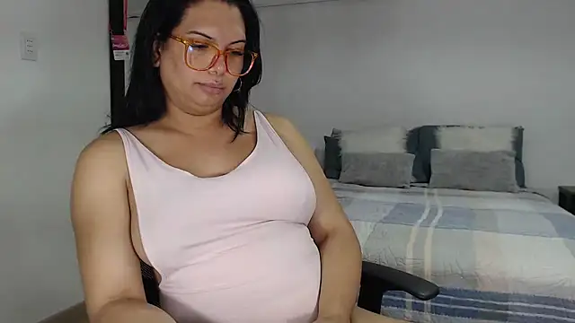 flowerdirtty online show from May 12, 2026, 5:32 pm