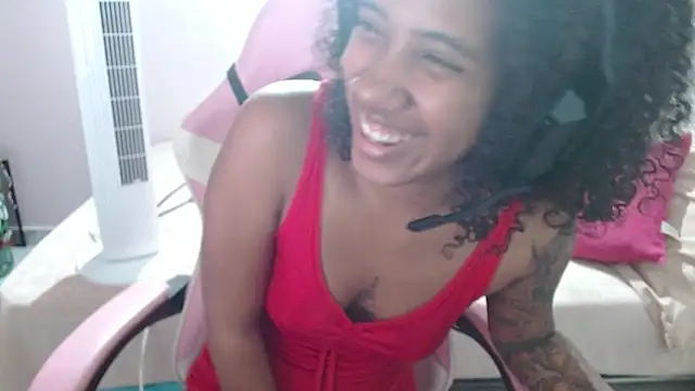 TiffanyRoouse online show from January 4, 2025, 12:37 am