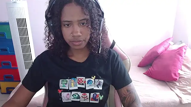 TiffanyRoouse online show from January 28, 2025, 8:26 pm