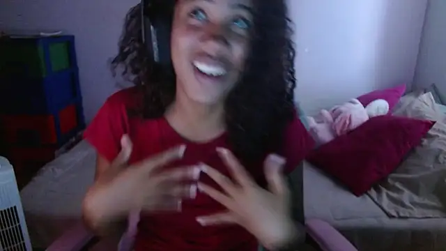 TiffanyRoouse online show from February 14, 2025, 11:09 pm