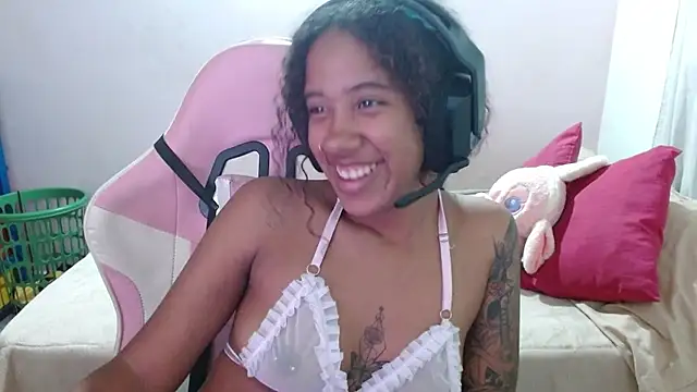 TiffanyRoouse online show from March 18, 2025, 3:09 am