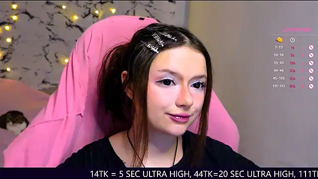 Snapshot of me__hanna chatting on March 11, 2025, 11:59 pm me hanna online show from March 11, 2025, 11:59 pm