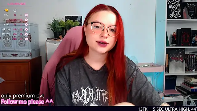 Snapshot of me__hanna chatting on November 8, 2025, 10:19 pm me hanna online show from November 8, 2025, 10:19 pm