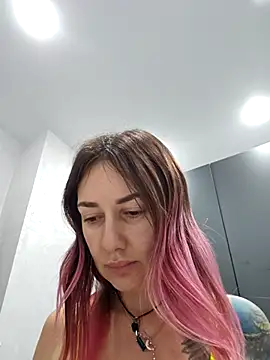 BlueXOwl online show from October 9, 2025, 4:16 pm