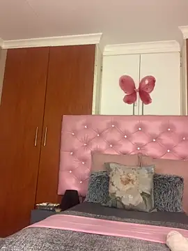 Snapshot of VeryGoodBadGirl1 chatting on November 28, 2025, 10:12 pm VeryGoodBadGirl1 online show from November 28, 2025, 10:12 pm