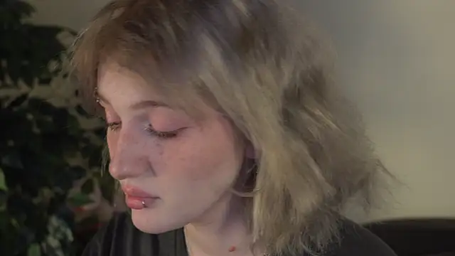 ELLIEJAY online show from March 26, 2026, 5:24 am