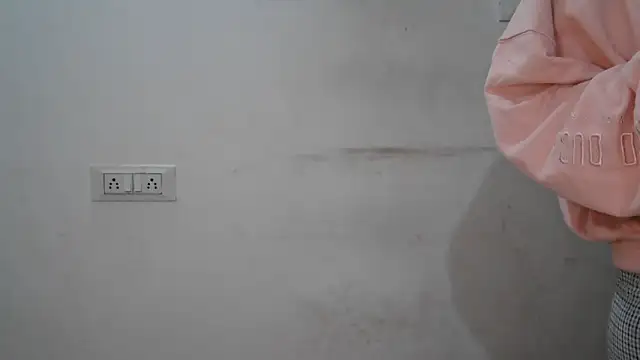 Snapshot of Suzie_darling chatting on January 7, 2025, 1:49 am Suzie darling online show from January 7, 2025, 1:49 am