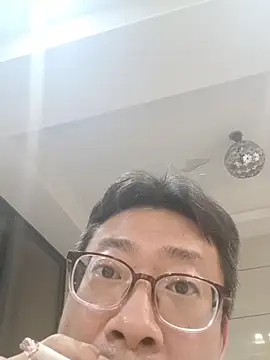 Snapshot of Bigcock-men chatting on March 26, 2026, 6:02 pm Bigcock-men online show from March 26, 2026, 6:02 pm